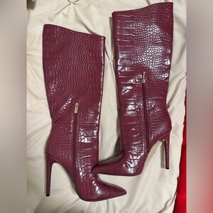 J-lo Elegant Burgundy Croc-Embossed Knee-High Boots
